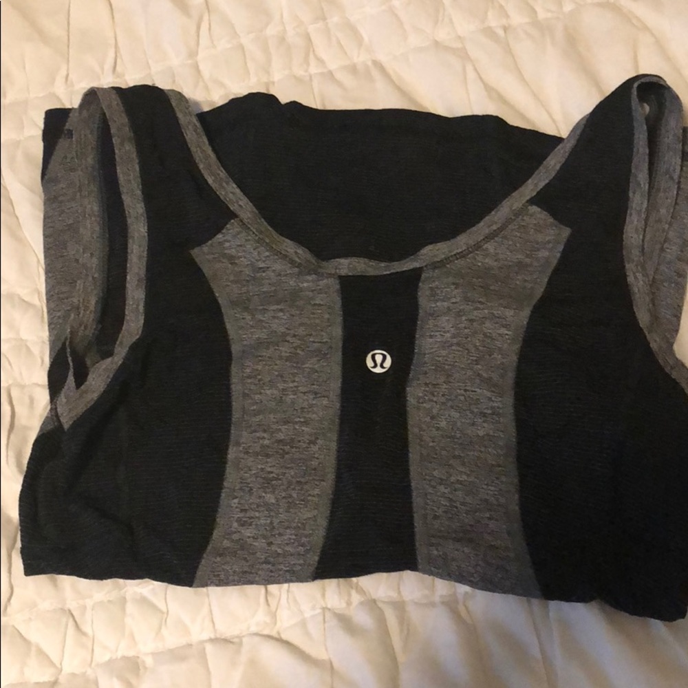 Lululemon workout tank